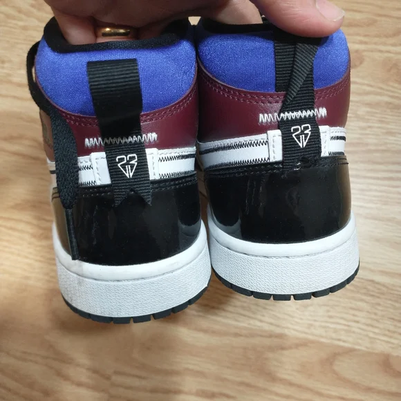 Size 8- Jordan 1 Mid SE Black/Multicolor/White 2020 Excellent Condition - Picture 9 of 12